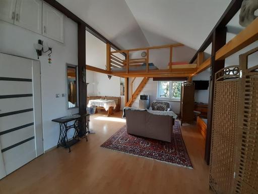 Apart - House - Housity
