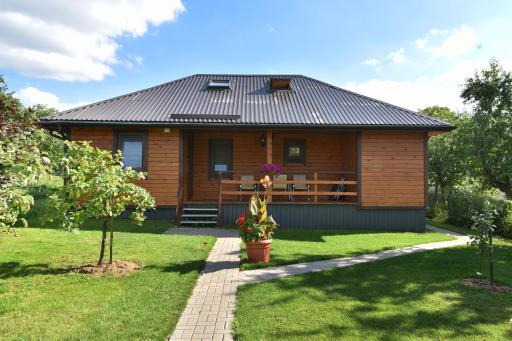 Vasarnamis Zarasuose - Housity