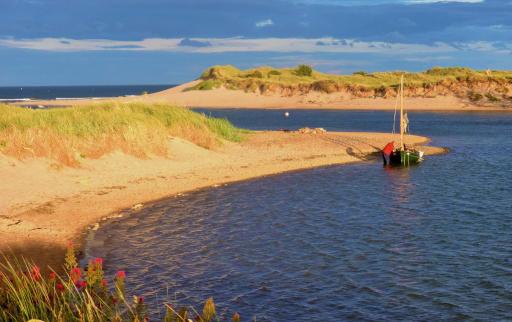 Alnmouth Coastal properties close to Beach with Parking - Housity