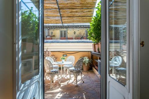 Frattina Apartments - Housity