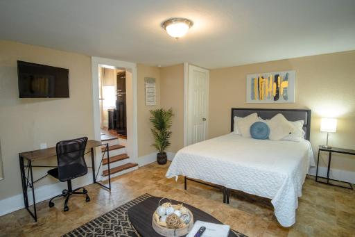 Virginia St. San Antonio Guesthouse Near Downtown - Housity
