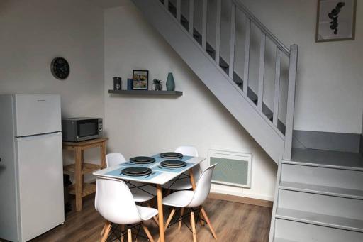 The blue flat 55m2 à côté de la Gare - Housity