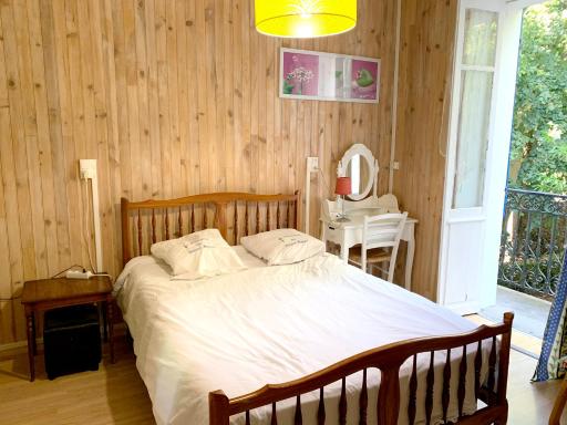 Appartement cosy à Néris-les-Bains, 20 m², balcon avec vue - Housity
