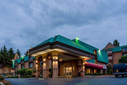 Sutton Suites Hotel - Housity