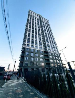 Solo Apartment Kamenskaya - Housity