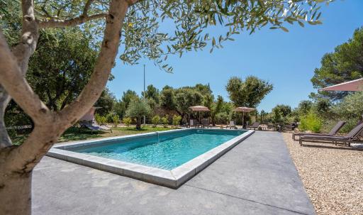 Mas la Chêneraie Lourmarin - Au calme, à 10 mn du centre ville à pied - Housity