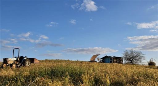 Boker Valley Farm - Housity