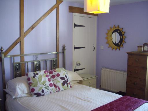 Wishing Well Garden Apartment - Housity