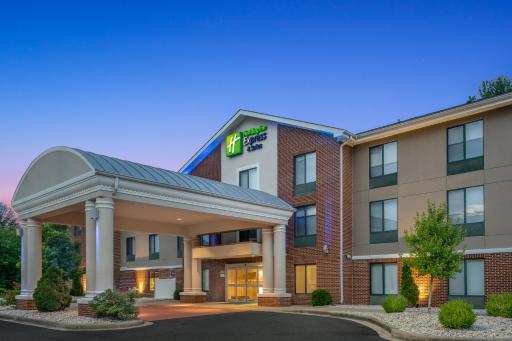 Holiday Inn Express & Suites Tell City, an IHG Hotel - Housity