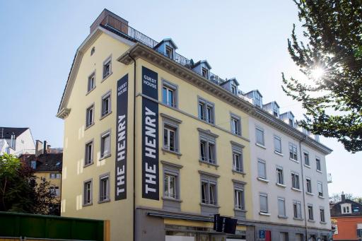 The Henry Self Check-In Guesthouse - Housity