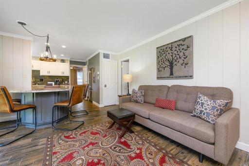 40% OFF Spectacular 1BD Suite inside Silverado - Housity