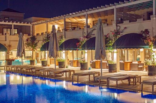 Yacht Club - Housity