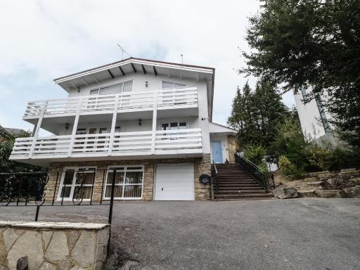 Harbour Views - Housity