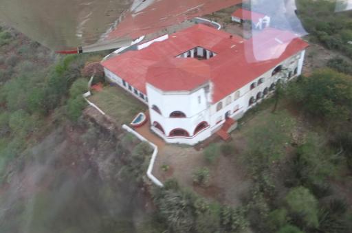 GROGANS CASTLE HOTEL - Housity