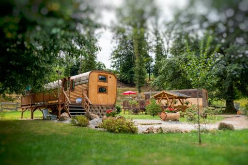 Ma roulotte sous les chênes- Au naturel - Housity