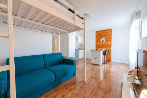 Little Family Condo - Fairytale Factory - Housity