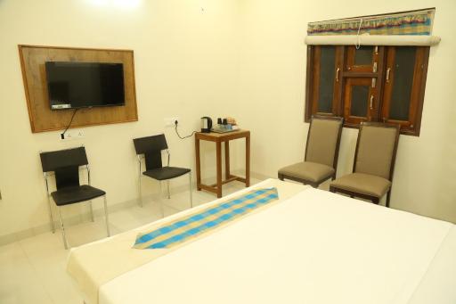 Aamantran At Fort Maheshwar - Housity