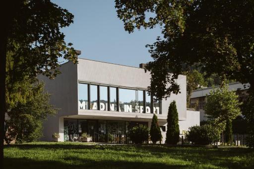 Youth Hostel Trbovlje - Housity