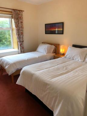 Lóistín Teach Hiudai Beag - Guesthouse Bunbeg - Housity