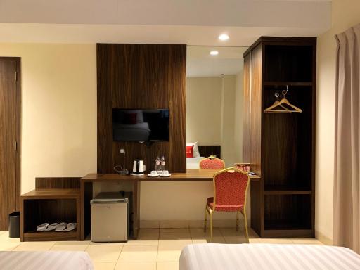 Ameera Hotel - Housity