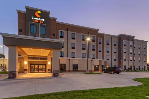 Comfort Suites Grand Island South - Housity