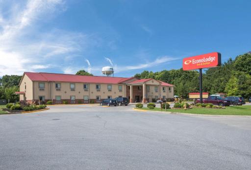 Econo Lodge Inn & Suites - Housity