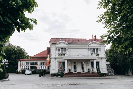 Hotel Aristocrat - Housity