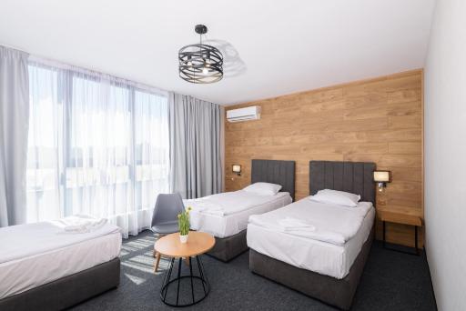 Avenue Hotel Deluxe - Hizvo