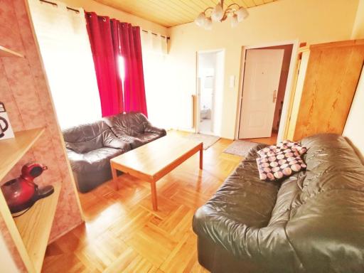 Apartman Poirot Balcony - Housity