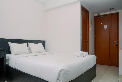 Good Homey and Simply Studio Margonda Residence 3 Apartment By Travelio - Housity