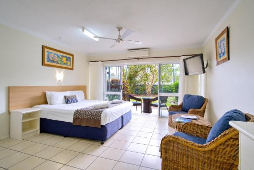Cairns Queenslander Hotel & Apartments - Housity