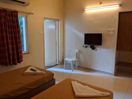Suryavilla Hotel - Housity