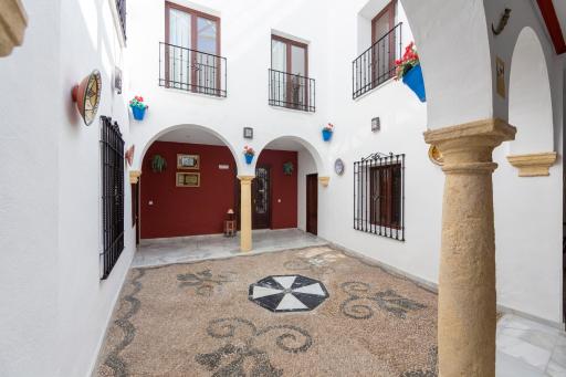 Hotel Los Omeyas - Housity