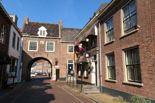 Hotel Buren - Housity