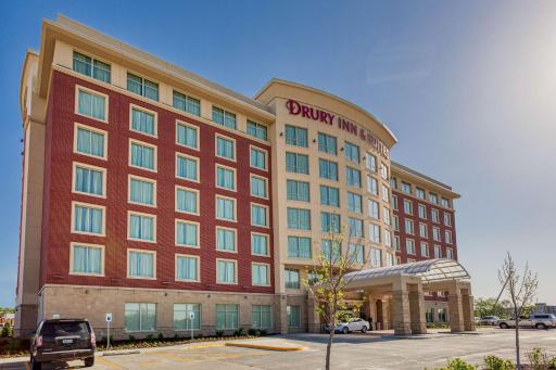 Drury Inn & Suites Iowa City Coralville - Housity