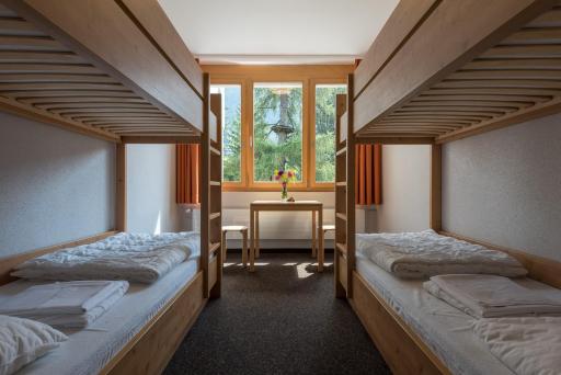 Ski-to-door Sport Resort Fiesch - Fiescher Hostel - Housity