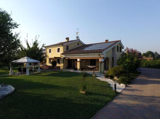 B&B Melograno MC - Housity