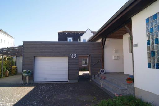 FeWo Juerss Strandstrasse Bernstein - Housity