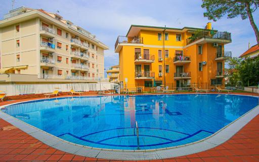 Residences La Rustica & Elite - Housity