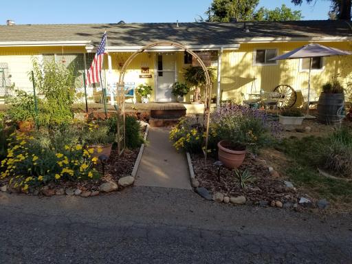 Yosemite Plaisance Bed & Breakfast - Housity