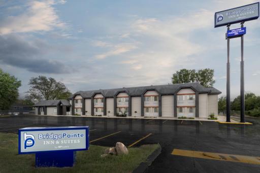 BridgePointe Inn & Suites by BPhotels, Council Bluffs, Omaha Area - Housity