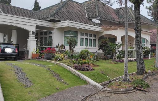 Shakilla House 5-Villa Lotus Cipanas Syariah - Housity