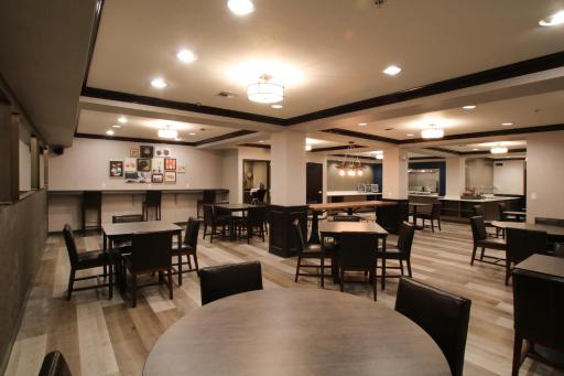 Oxford Suites Spokane Downtown - Housity