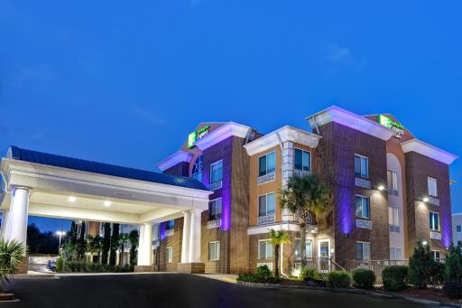 Holiday Inn Express Hotel & Suites Anderson I-85 - HWY 76, Exit 19B by IHG - Housity