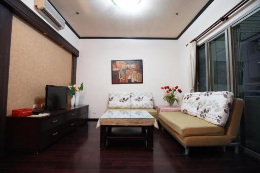 Happyhouse Service Apartment - Housity