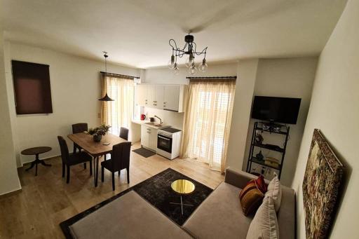 Modern Apt In the Heart Of Glyfada - Literally!! - Housity