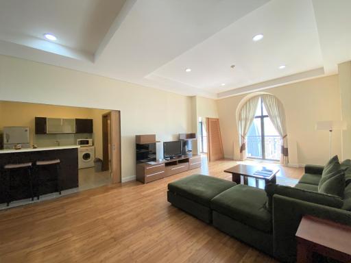 Pacific Place Serviced Apartment - Housity