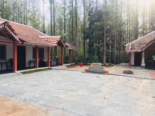 Silver Shadow Homestay - Housity