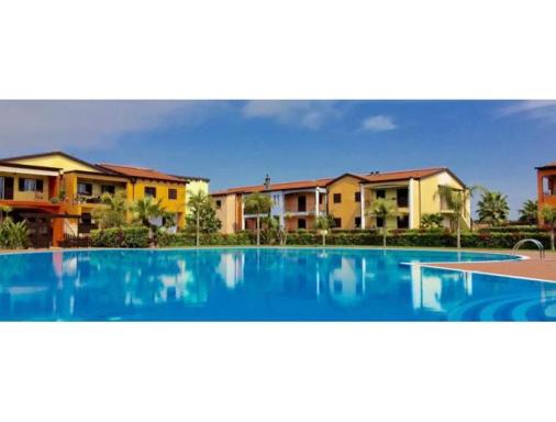 Splendido appartamento nel Villaggio Riva Azzurra (wifi incluso) - Housity