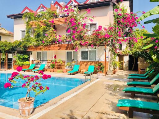 Ten Apart Hotel - Housity